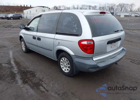 2002 Chrysler Voyager z USA, uszkodzony, nr VIN 1C4GJ25B72B521547